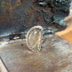 Maan zilveren rutielkwarts ring